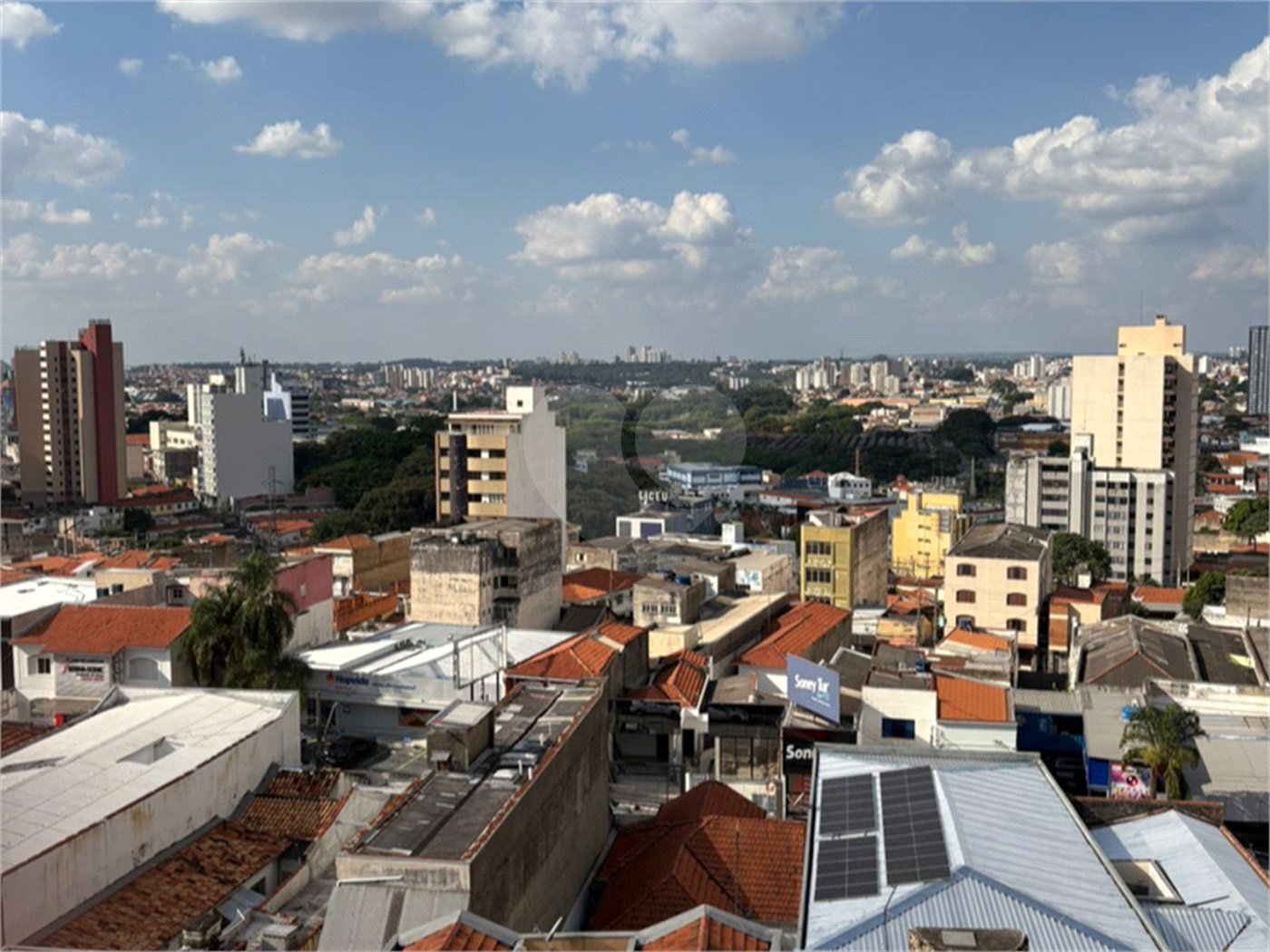 Apartamento à venda com 3 quartos, sendo 1 suíte,  no Centro, Sorocaba, SP