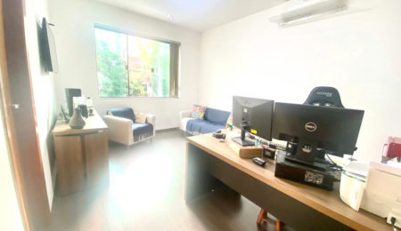 Casa à venda com 5 quartos, sendo 2 suítes,  em Indianópolis, São Paulo, SP