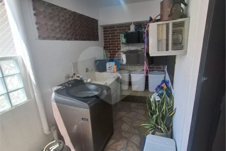Casa à venda com 5 quartos, sendo 4 suítes, em Campo Grande, Rio de Janeiro, RJ