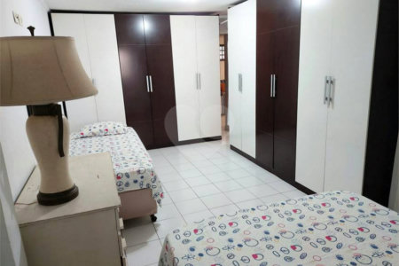 Casa à venda com 6 quartos, sendo 1 suíte,  em Vila Morse, São Paulo, SP