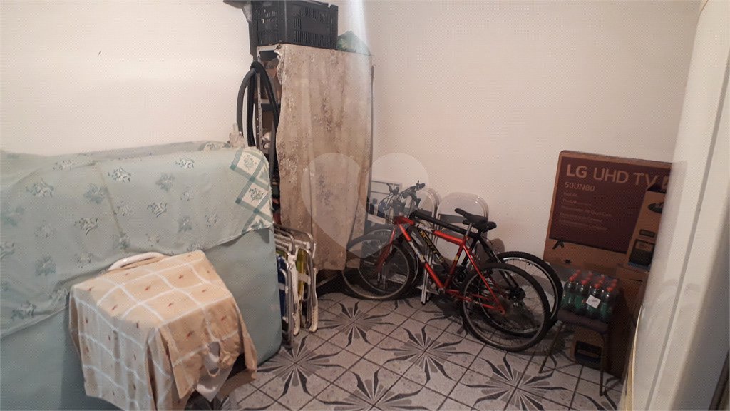 Casa Térrea à venda com 5 quartos, sendo 2 suítes,  em Parada Inglesa, São Paulo, SP
