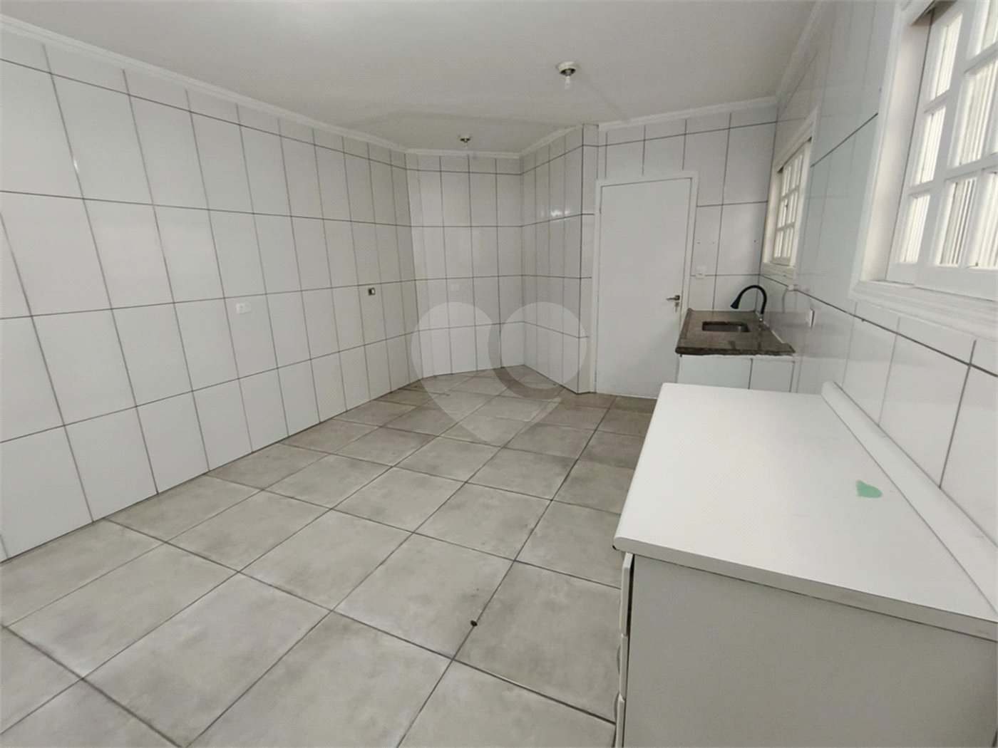 Sobrado à venda com 3 quartos, sendo 1 suíte, em Vila Nivi, São Paulo, SP