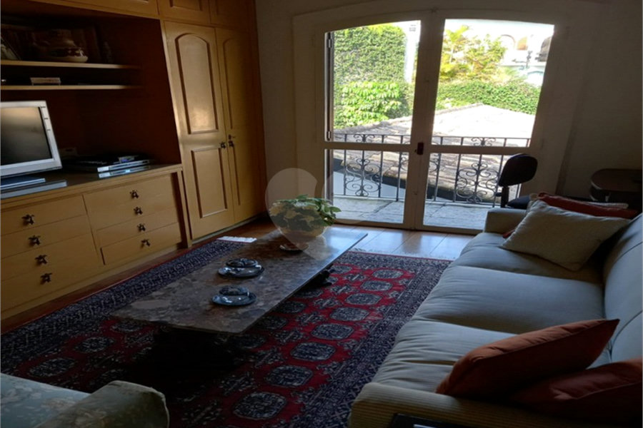Casa à venda com 5 quartos, sendo 2 suítes, em Jardim Guedala, São Paulo, SP