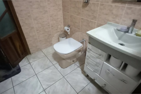 Casa à venda com 3 quartos em Jardim Santa Helena, Itaquaquecetuba, SP