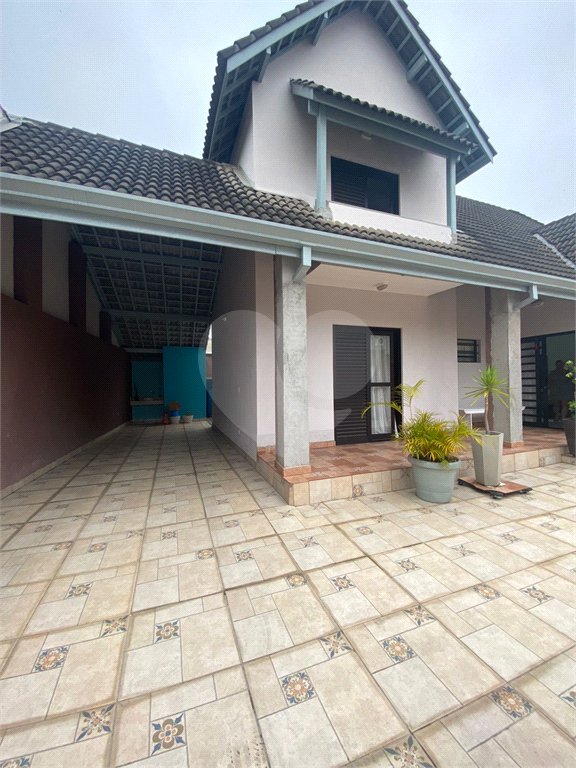 Casa Térrea à venda com 4 quartos, sendo 1 suíte,  em Vila Oliveira, Mogi das Cruzes, SP