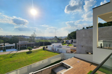 Casa à venda com 3 suítes no condomínio Santa Isabel I, Louveira - SP