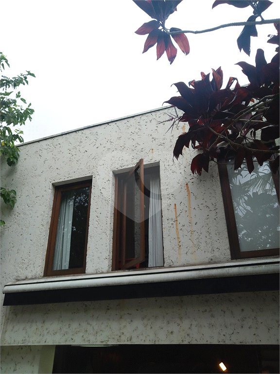 Casa à venda com 4 quartos, sendo 3 suítes, em Vila Tramontano, São Paulo, SP
