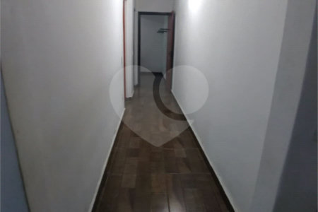 Casa à venda com 3 quartos em Jardim Santa Helena, Itaquaquecetuba, SP