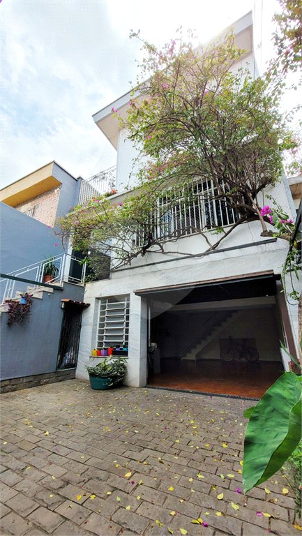 Sobrado à venda com 4 quartos, sendo 2 suítes, em Parada Inglesa, São Paulo, SP
