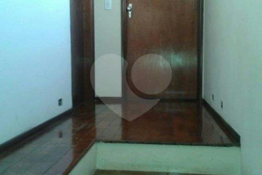 Casa Térrea à venda com 4 quartos em Vila Mazzei, São Paulo, SP