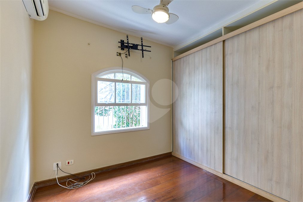 Casa à venda com 3 quartos, sendo 1 suíte, em Brooklin, São Paulo, SP