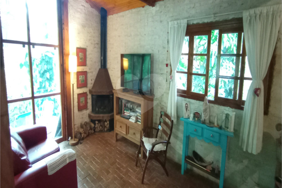 Casa Térrea à venda com 3 quartos, sendo 1 suíte, em Serra da Cantareira, Mairiporã, SP