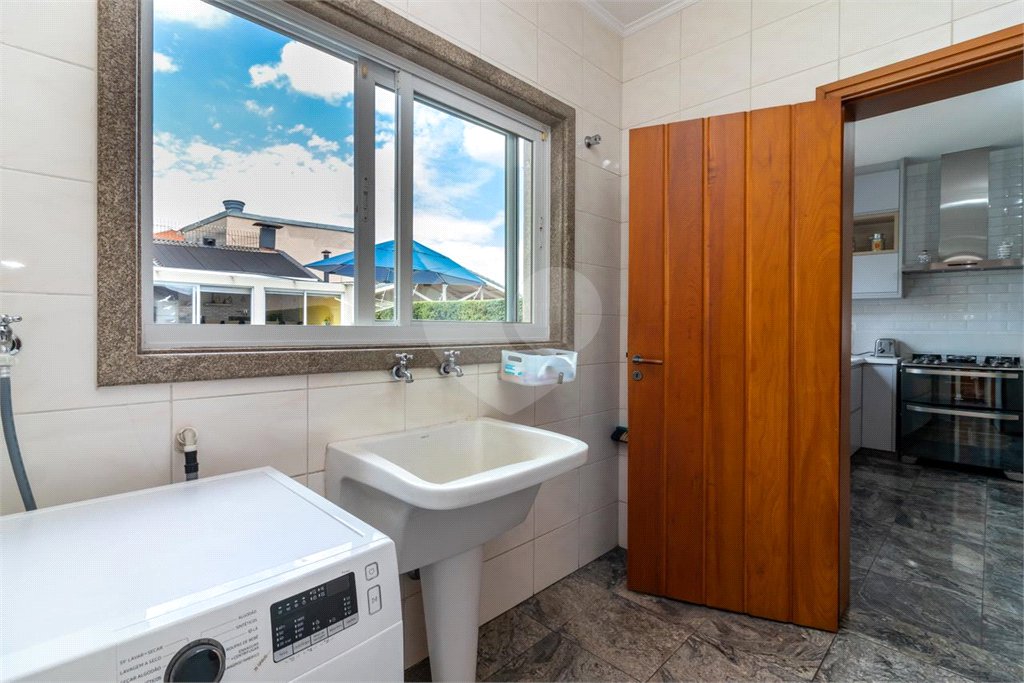 Sobrado à venda com 4 quartos, sendo 1 suíte, em Jardim do Colégio (zona Norte), São Paulo, SP