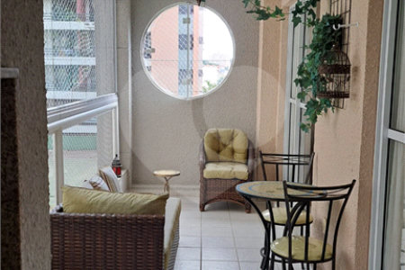 Apartamento à venda com 4 quartos, sendo 2 suítes, em Cidade São Francisco, São Paulo, SP