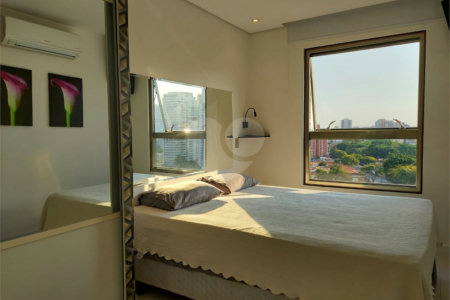 Apartamento à venda com 2 quartos, sendo 1 suíte, em Jardim das Acácias, São Paulo, SP