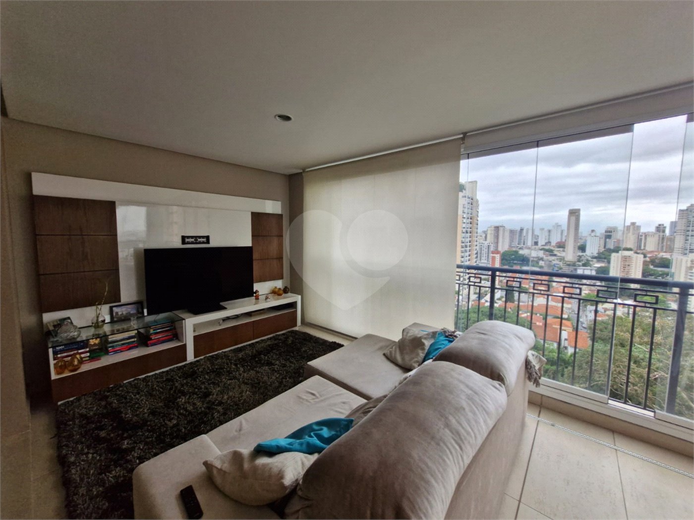 Apartamento à venda ou para alugar com 4 quartos, sendo 3 suítes, em Santa Teresinha, São Paulo, SP