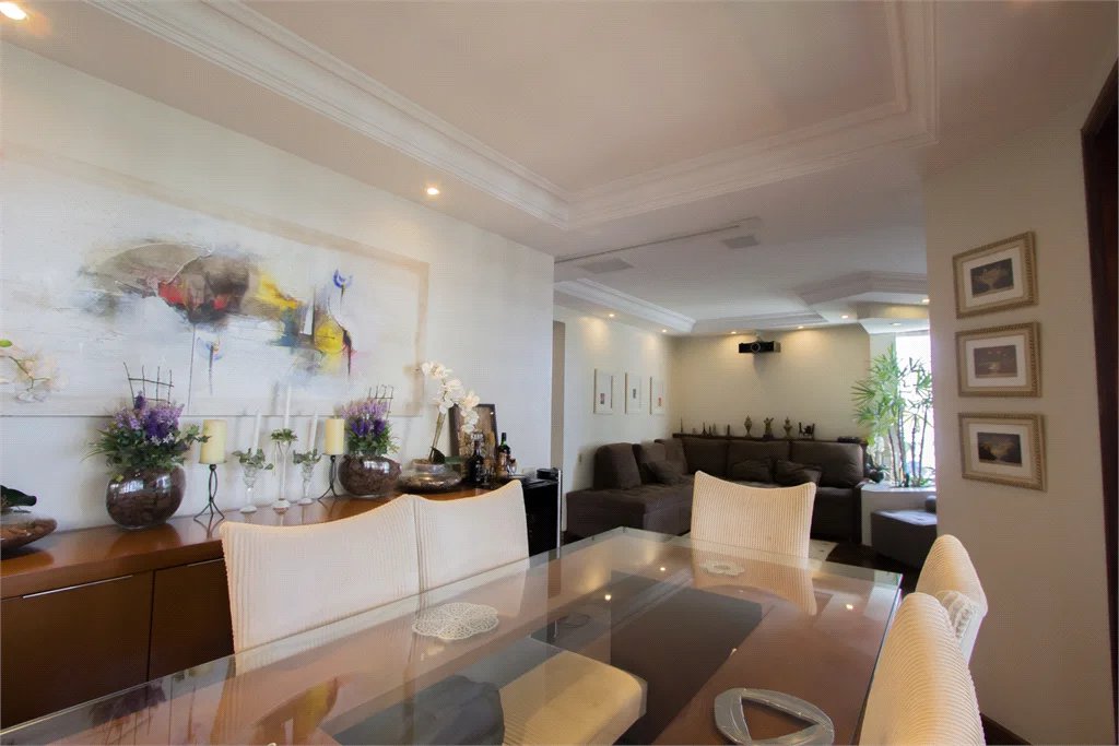 Apartamento à venda com 3 quartos, sendo 1 suíte, em Vila Andrade, São Paulo, SP