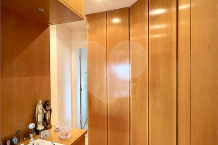 Apartamento à venda com 3 suítes em Vila Seixas, Ribeirão Preto, SP