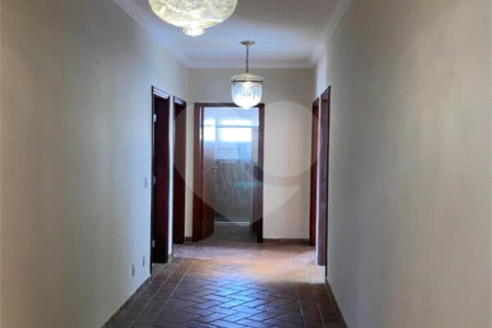 Casa à venda com 2 suítes no condomínio Residencial Vale das Laranjeiras, Indaiatuba - SP