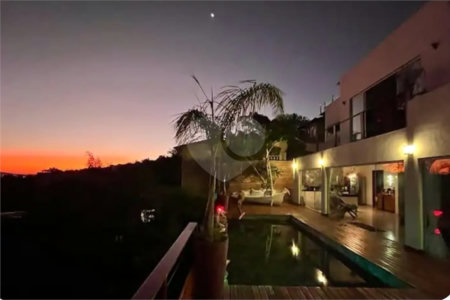 Casa à venda com 4 quartos, sendo 2 suítes,  em Albatroz, Armação dos Búzios, RJ