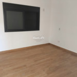 Casa à venda com 5 quartos, sendo 3 suítes, no condomínio Figueira Garden, Atibaia - SP