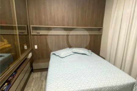 Casa à venda com 3 suítes no condomínio Campos do Conde I, Paulínia - SP