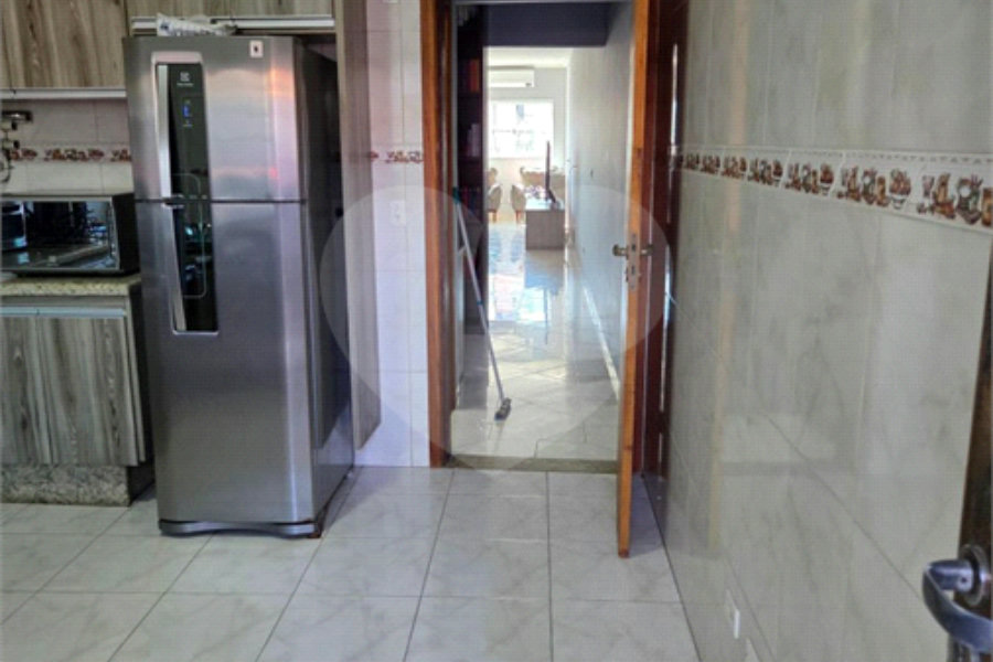 Sobrado à venda com 3 quartos, sendo 1 suíte, em Vila Gustavo, São Paulo, SP