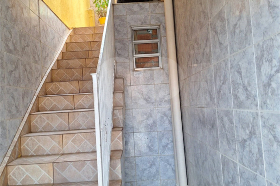 Sobrado à venda com 4 quartos, sendo 3 suítes, em Lauzane Paulista, São Paulo, SP