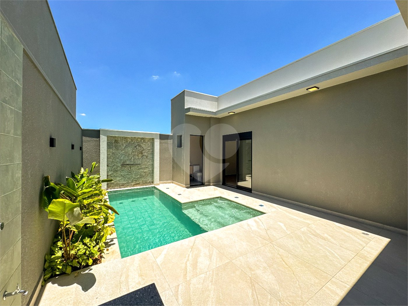 Casa à venda com 3 suítes no condomínio Jardim Residencial Dona Maria Candida, Indaiatuba - SP