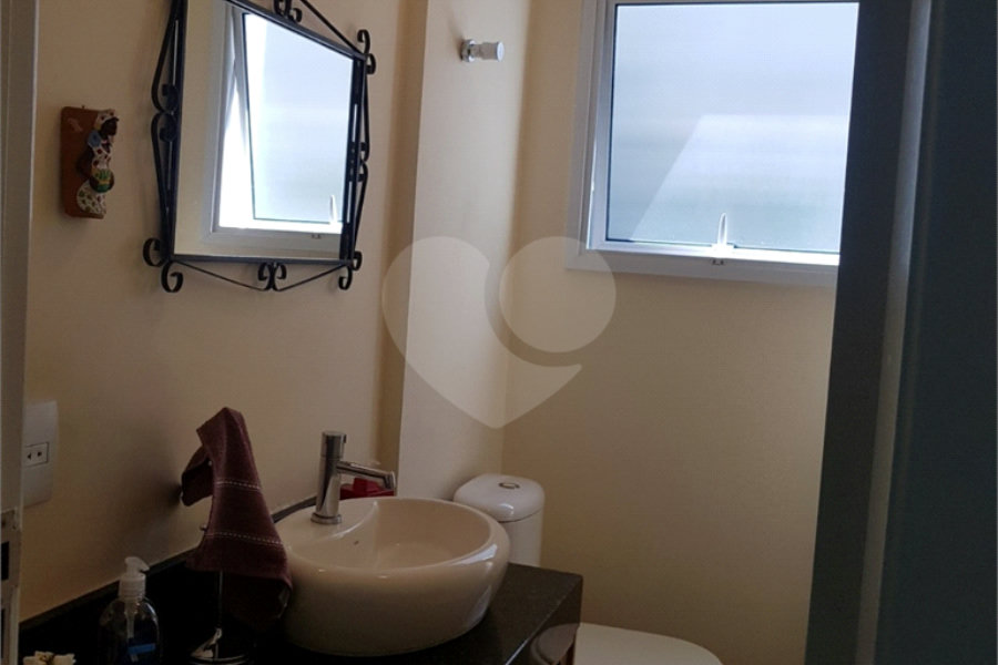 Sobrado à venda com 3 quartos, sendo 2 suítes, em Santana, São Paulo, SP