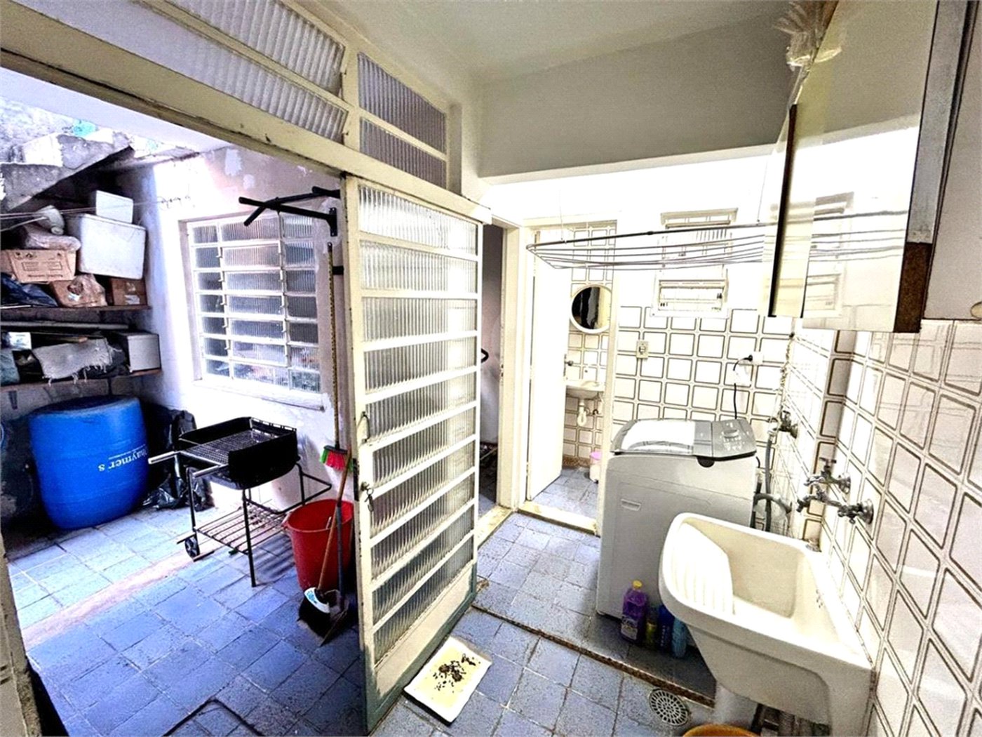 Casa à venda com 2 quartos em Vila Carrão, São Paulo, SP
