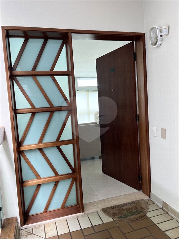 Apartamento à venda ou para alugar com 3 quartos, sendo 1 suíte, em Enseada, Guarujá, SP