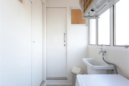 Apartamento à venda com 4 quartos, sendo 1 suíte, em Vila Olímpia, São Paulo, SP