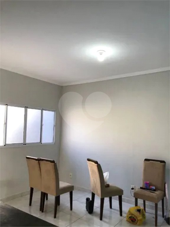 Casa à venda com 3 quartos, sendo 1 suíte, em Jardim Santa Júlia, São José dos Campos, SP