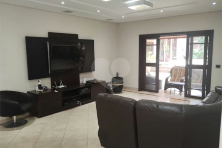 Casa à venda com 5 quartos, sendo 4 suítes, no condomínio Santa Teresa, Jundiaí - SP