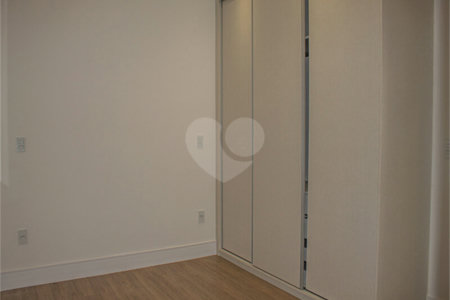 Casa à venda com 3 suítes no condomínio Residencial Central Parque, Salto - SP