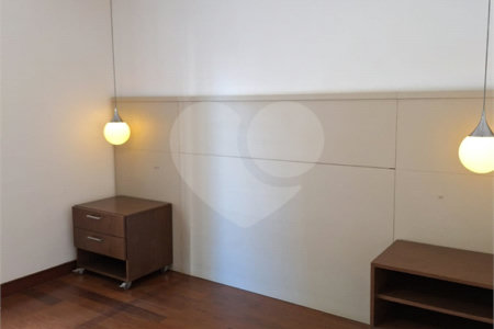 Apartamento à venda com 4 quartos, sendo 3 suítes,  em Vila Gertrudes, São Paulo, SP