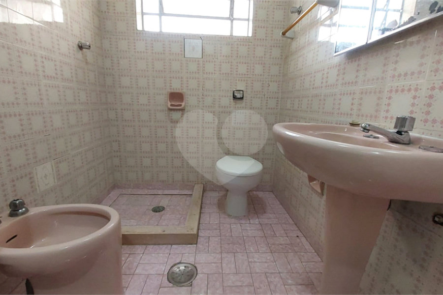 Sobrado à venda ou para alugar com 3 quartos, sendo 2 suítes,  em Vila Mascote, São Paulo, SP