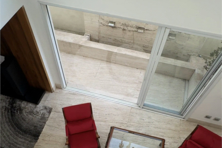 Casa à venda com 4 suítes no condomínio Villaggio Houda, São Paulo - SP