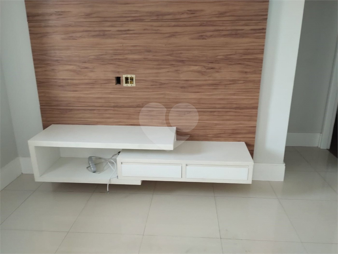 Apartamento para alugar com 2 quartos, sendo 1 suíte, em Vila Invernada, São Paulo, SP