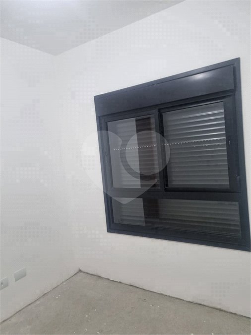 Sobrado à venda com 3 quartos, sendo 1 suíte, em Vila São Paulo, São Paulo, SP