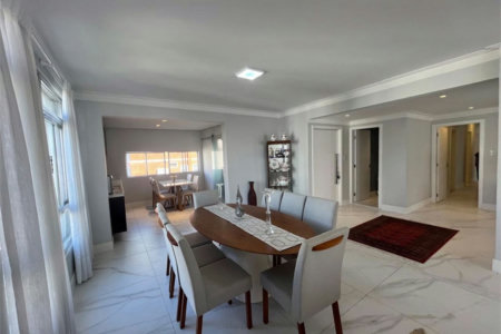 Apartamento Residencial à venda, Gonzaga, Santos - AP0199.