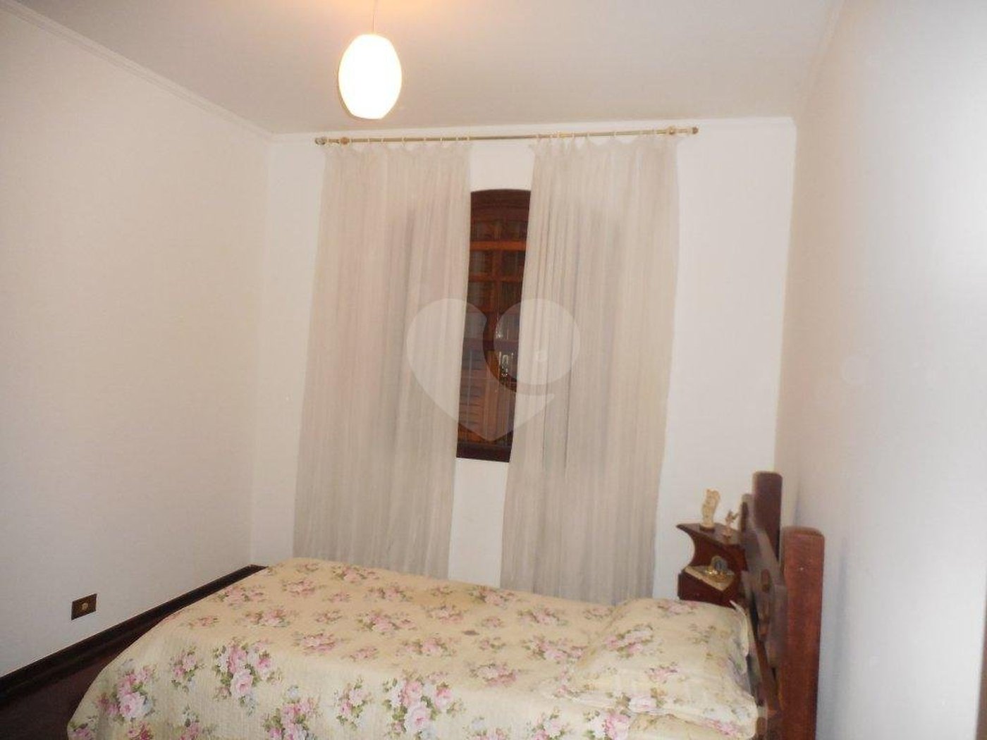 Casa à venda com 3 quartos, sendo 1 suíte, em Piraporinha, Diadema, SP