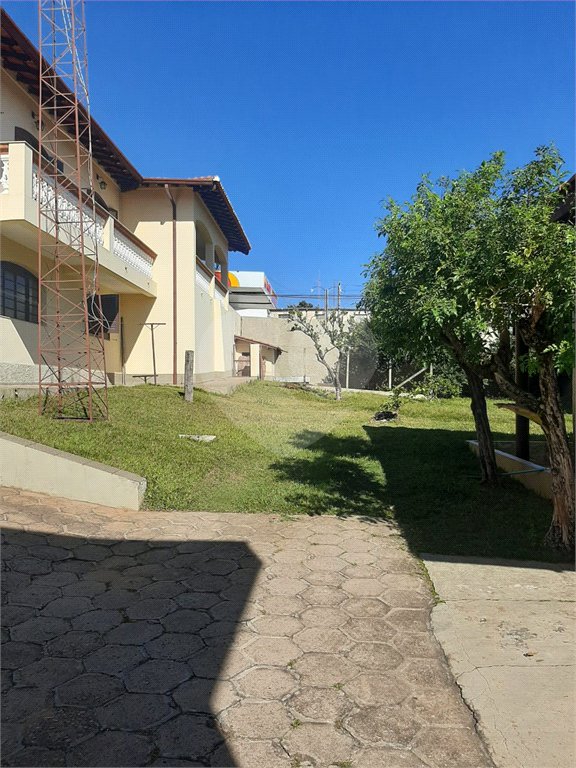 Casa à venda com 3 quartos, sendo 1 suíte, no Centro, Vinhedo, SP