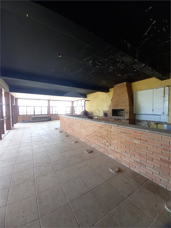 Casa à venda com 14 quartos, sendo 10 suítes, no condomínio Rua do Observatorio 2270, Vinhedo - SP