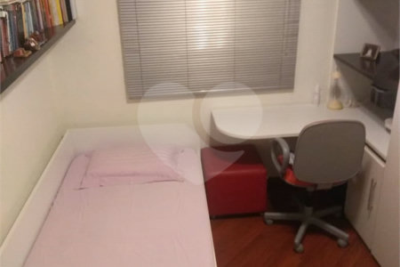 Apartamento à venda com 3 quartos, sendo 1 suíte,  em Rio Pequeno, São Paulo, SP