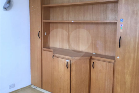 Apartamento à venda com 3 quartos, sendo 1 suíte, em Jardim Parque Morumbi, São Paulo, SP