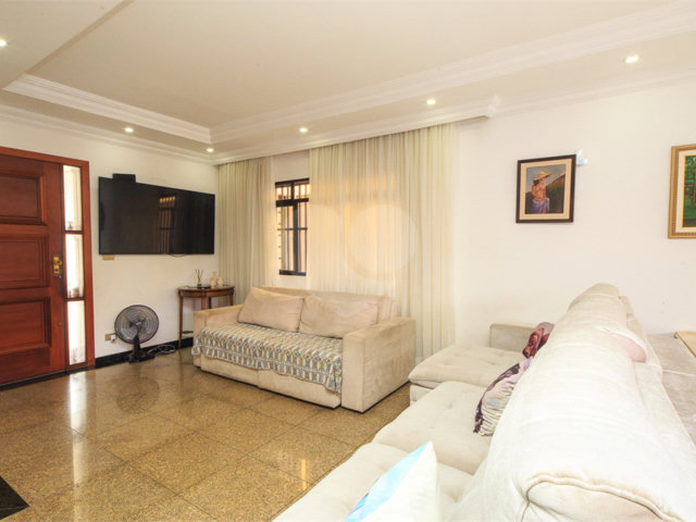 Casa à venda com 4 suítes no condomínio José Inácio, São Paulo - SP