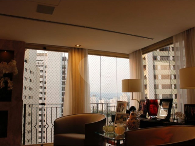 Apartamento à venda com 4 suítes em Santana, São Paulo, SP