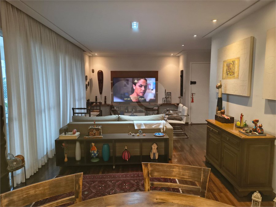 Apartamento à venda com 4 quartos, sendo 1 suíte, em Jardim Caravelas, São Paulo, SP
